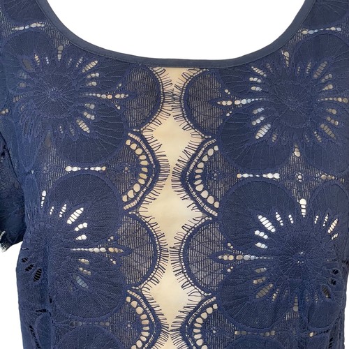 Trina Turk marineblau Blumen Spitze durchsichtig Kurzarm Etuikleid Karriere Cocktailkleid Gr. 8 - Bild 5 von 10