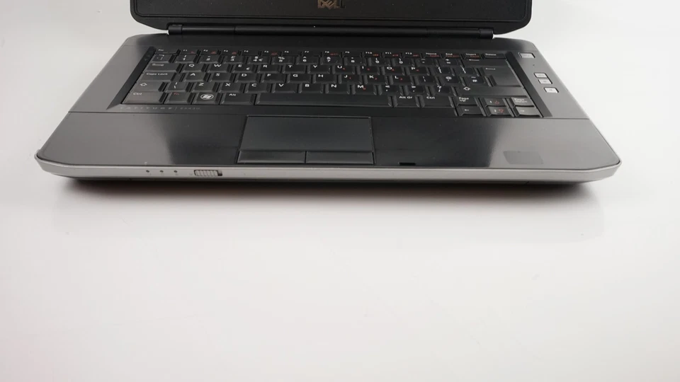 Robust Fast Dell Latitude Laptop Intel i5 16GB RAM 128GB SSD Windows 10 Pro HDMI - Image 3 of 4