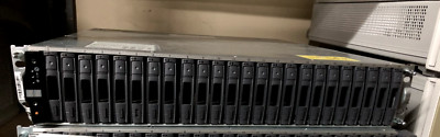 NetApp 24-Slot SAS Storage Array Chassis (NAJ-1001) w/ 24x 900GB HDDs