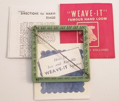 Vintage Weave-It GREEN PLASTIC  Hand Loom Needle & Copy Instructions HERO Mfg #8