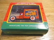 St. John Tin Toy Weihnachtsanh&auml;nger aus Blech Weihnachtsmann LKW Blechspielzeug