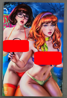 Waifu Chronicles #1 ''Stunning Mystery'' Velma & Daphne Cosplay By Logan Cure