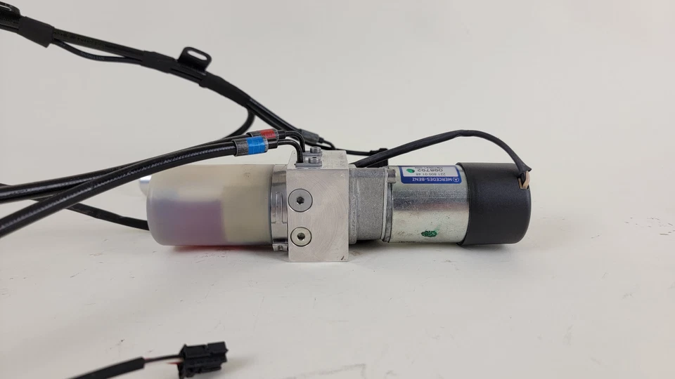 2007-2013 Mercedes-Benz W221 S550 Trunk Lid Locking Hydraulic Pull Down Pump OEM - Image 2 of 4