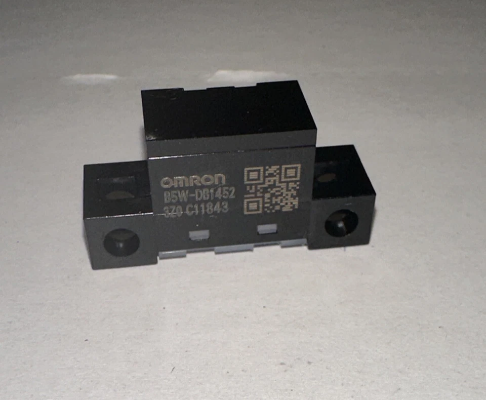 B5W-DB1452-1 Omron, Reflective Optical Sensor, Open Collector Output 3 - Image 3 of 3