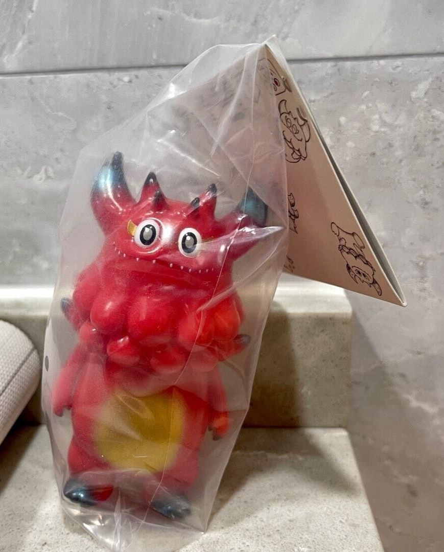 ピ*オ様 T9G Rangeas T9G RANGEAS Junior Rangeas Jr Sofubi Vinyl Figure Kaiju Red