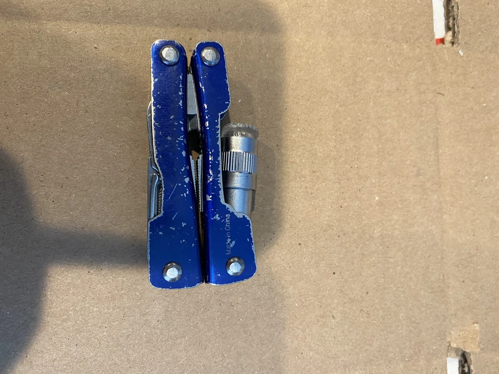 Multi Tool Knife Pliers Pocket Folding Multitools with Screwdriver Flashlight* Multi Tool Knife Pliers Pocket Folding Multitools with Screwdriver Flashlight*