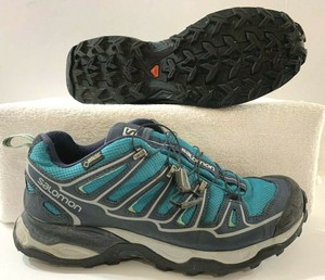salomon gore tex walking shoes womens