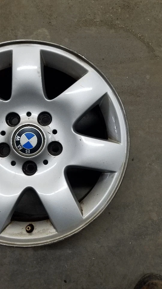 Used Wheel fits: 2003 Bmw 325I 4 Dr E46 16x7 alloy 7 spoke Grade A - Image 4 of 4