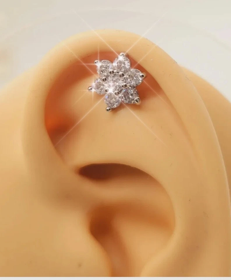 Lg. Flor circonita cúbica hélice tragus plata metal oreja lóbulo piercing joyería nuevo con caja Foto 3 de 4