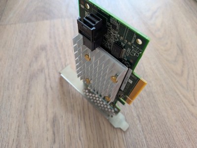 Microsemi HBA 1100 - 4i Adapter Card SAS / SATA