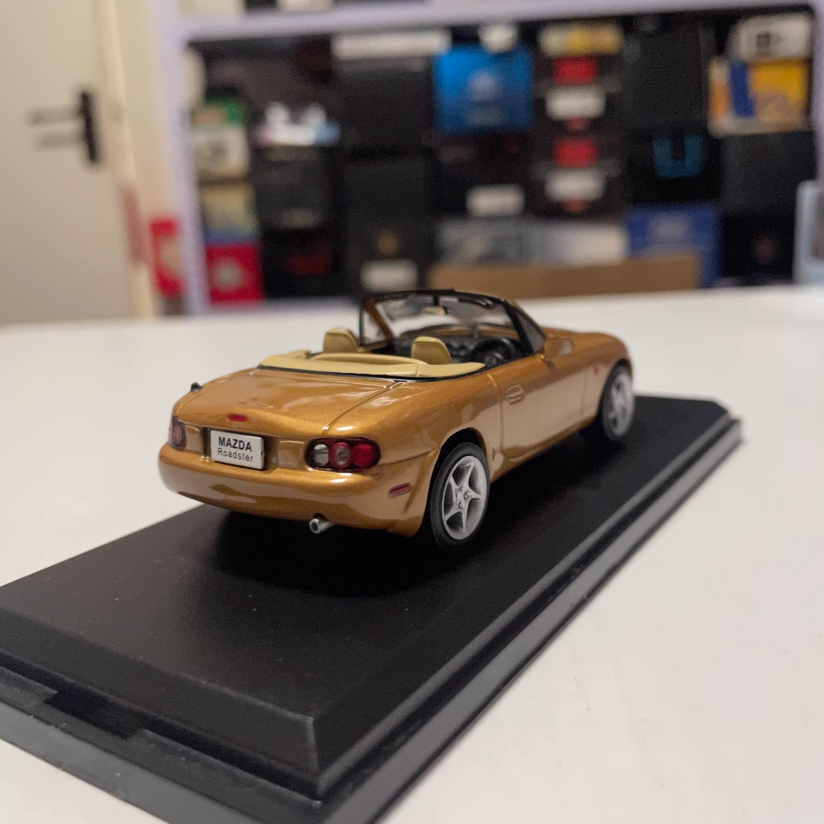 1:43 Norev Mazda MX5 Roadster 2001 NB Diecast Model-without paper