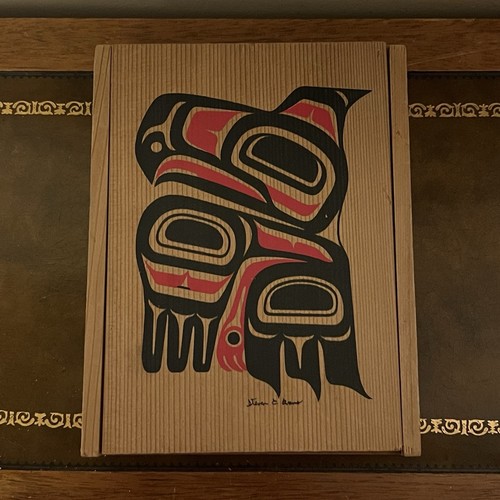 Vintage Steven C Evans 8x6 Salmon Wood Box - Hawk Design - Picture 1 of 9