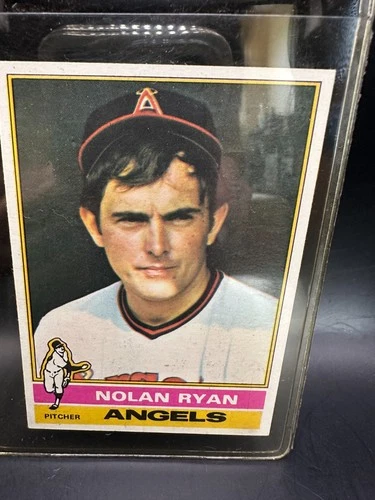 1976 Topps Nolan Ryan #330 California Angels HOF Vintage Baseball Card