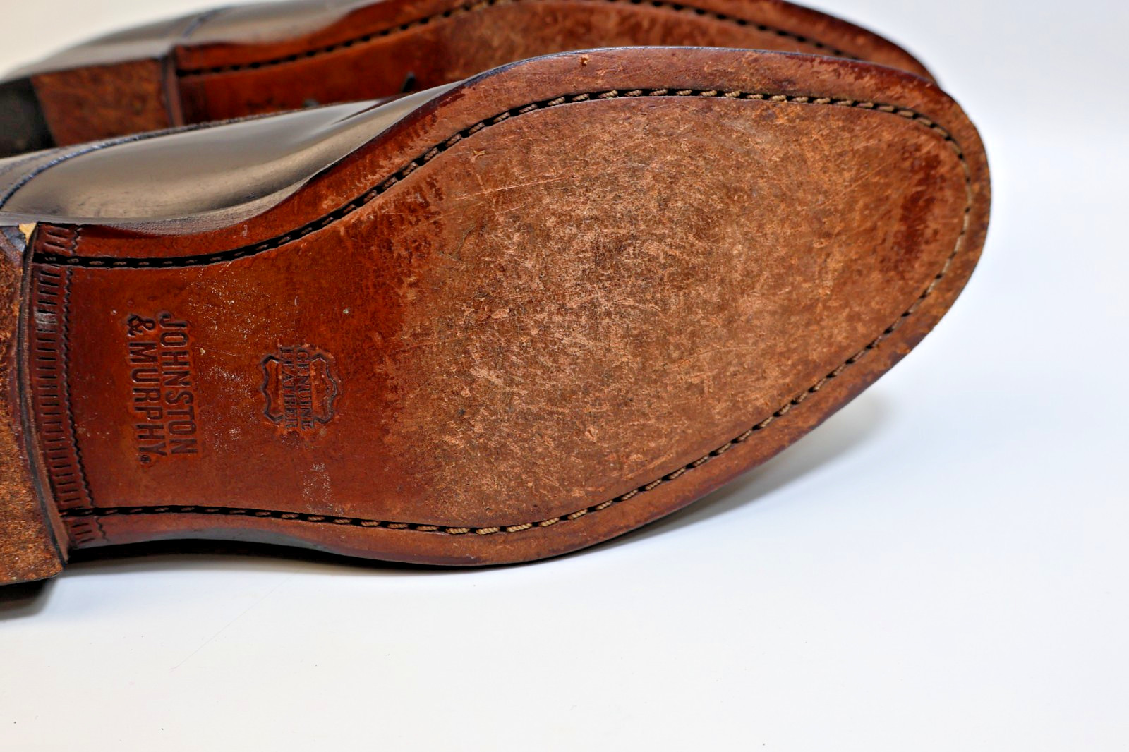 Johnston & Murphy Cap Toe Dress Shoes - Black Leather - Mens Size 9.5 D