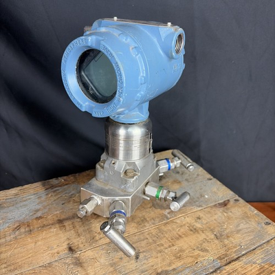 #ad Rosemount Differential Pressure Transmitter w manifold; Model 3051 0 to 13”H2O $240.00