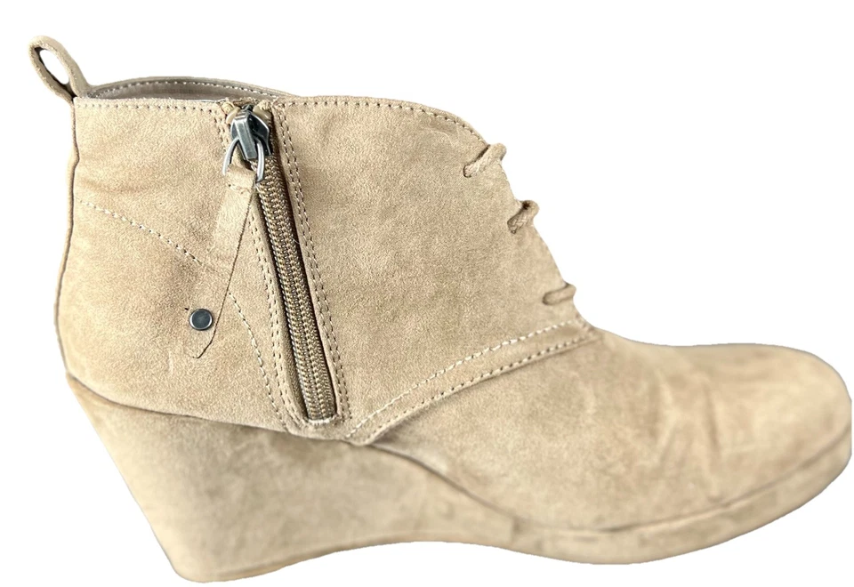 DV Dolce Vita 棕色麂皮绒鞋带楔形踝靴时尚靴女式 8.5 M 码 — 第 2/4 张图片