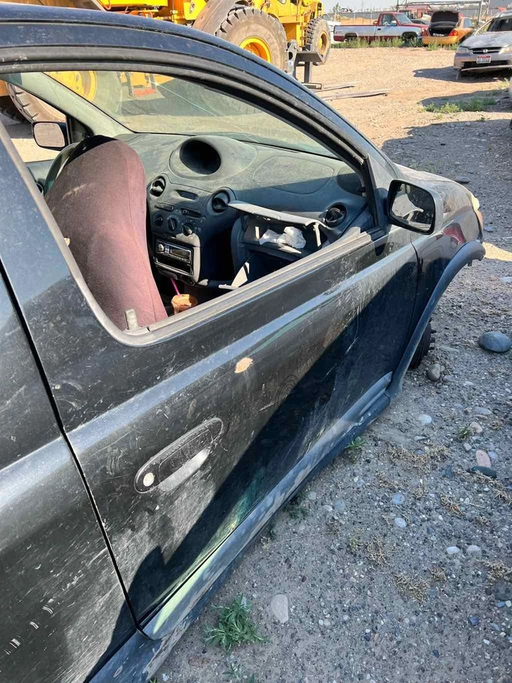 Bomba de dirección asistida usada se adapta a: Toyota Echo 2000 grado A Foto 2 de 4