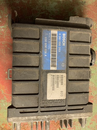 Motorsteuergerät Bosch 0261200253 VW 030 906 026A Polo Golf (1)