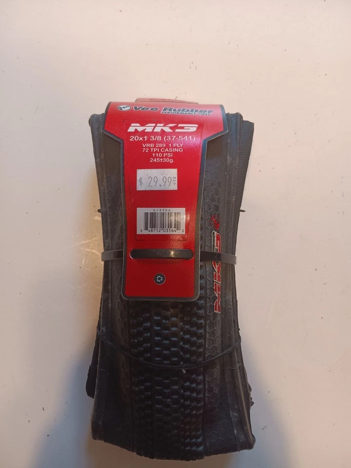 Резиновые шины Vee для BMX MK3 20x1 3/8 37-541 новые из старых запасов красные буквы - Изображение 2 из 4