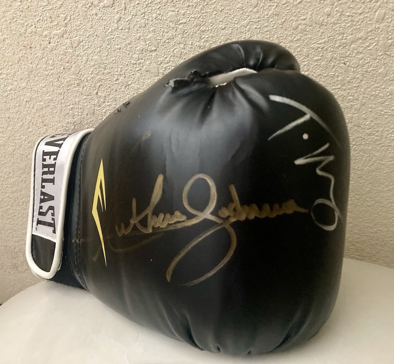 Rare Dual Signed Anthony Joshua/Tyson Fury Everlast Boxing Glove 