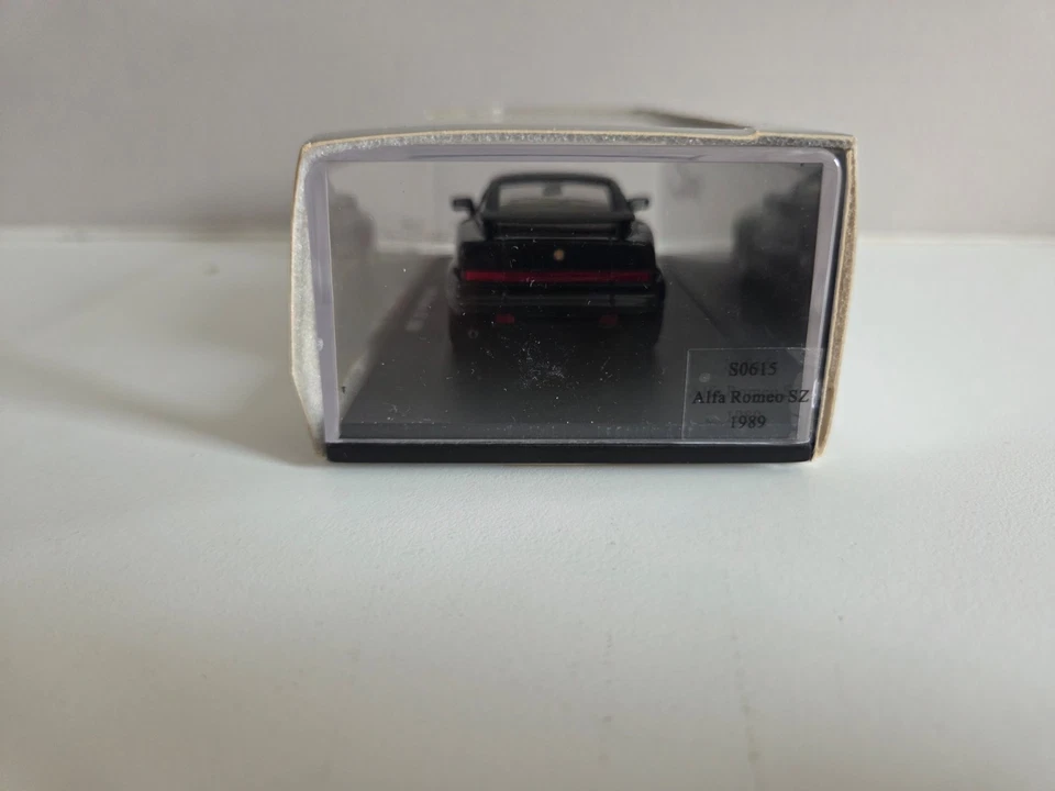Spark 1/43 Alfa Romeo SZ - Nero - 1989 - S0615 - Immagine 3 di 4