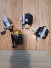 Vintage Spincast Fishing Reels -2 Zebco 202, South Bend Lucky Lion, Daiwa RS80RL — photo 4