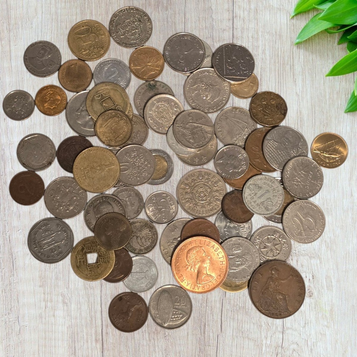 10oz Lot Foreign World Coins · Mixed Countries · Collector Bulk