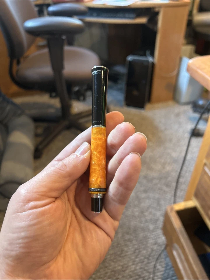 Caneta-tinteiro Delta Dolcevita ouro branco 18k nova na caixa - Imagem 3 de 4