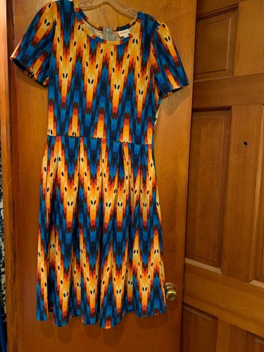 lularoe giraffe