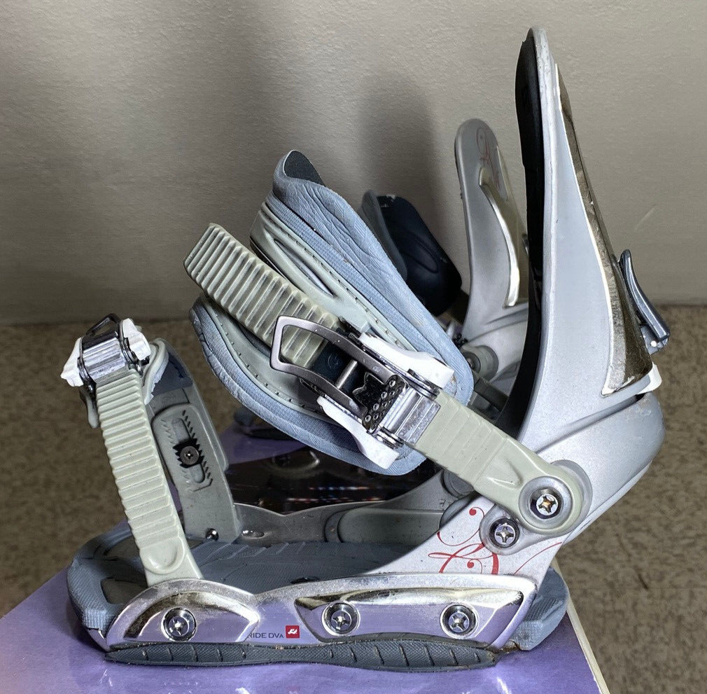 Ride Vista 155 Women's Complete Snowboard Ride DVA Bindings Medium