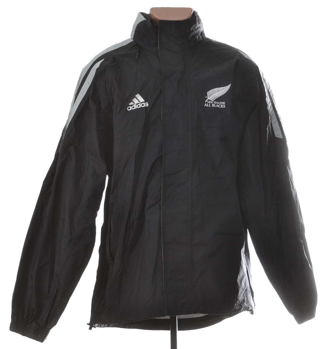 ALL BLACKS NEW ZEALAND 2000/2001 RUGBY UNION BENCH JACKET ADIDAS