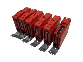 6x SEW EURODRIVE MC07B0003 5A3 4 00 MOVITRAC B Frequenzumrichter 1 00A