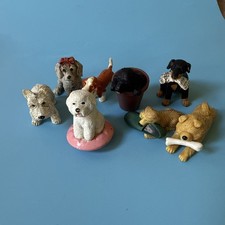 8 Vinyl Vintage MEG Dog figures good condition 