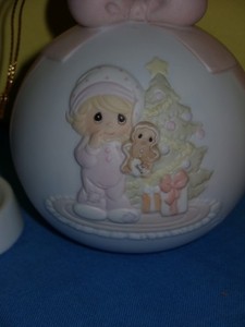 PRECIOUS MOMENTS  WISHING YOU THE SWEETEST CHRISTMAS #530190  1993 ORNAMENT NEW