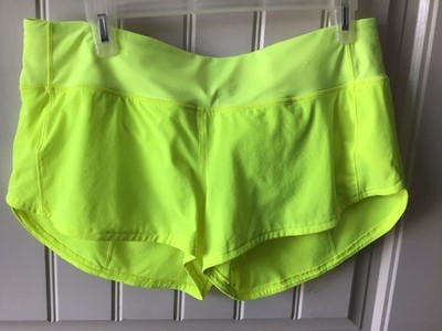  Lululemon Speed Up Short 2.5  Low-Rise Size 8 Highlight Yellow  EUC   