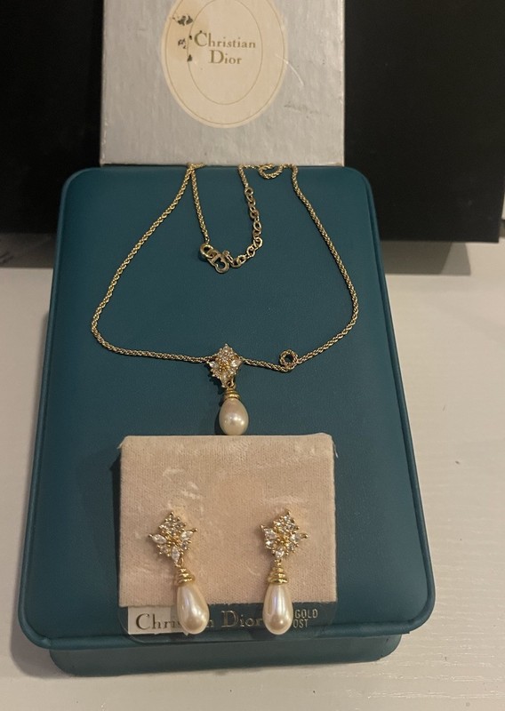 Vintage  Christian Dior Necklace & Earrings Pearl & Rhinestone Dangle Nw Set