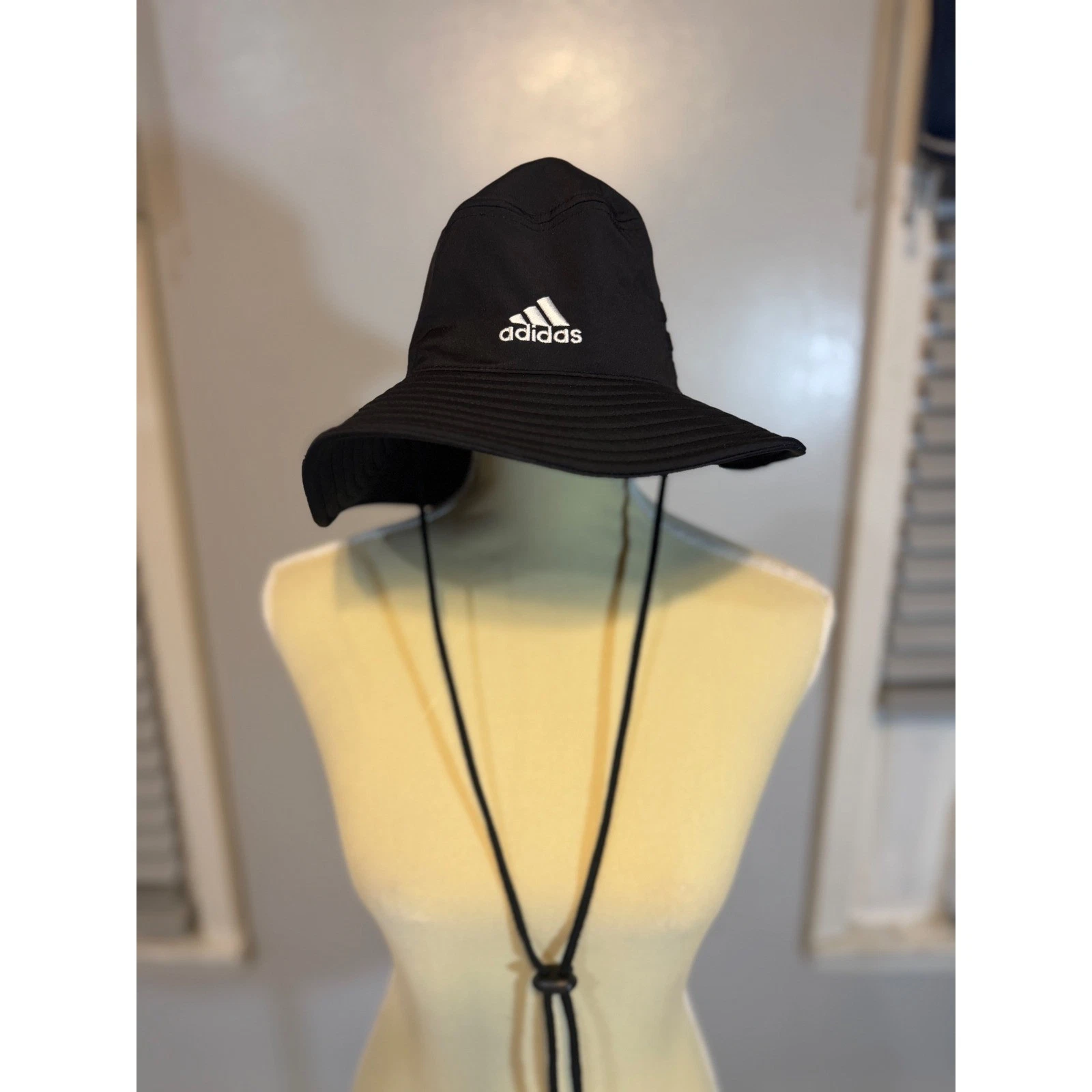 Adidas Black Wide Brim Boonie Bucket Hat Adjustable Chin Strap One Size