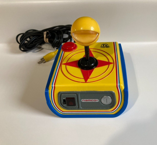 Super PAC-MAN 2006 Jakks Pacific Namco Plug and Play Arcade TV Game - Picture 1 of 3