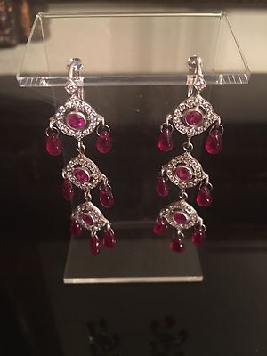 LOREE RODKIN Rubin und Diamant Cabochon lange Ohrringe! 