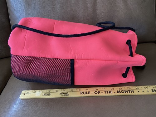 VICTORIAS SECRET Pink Neoprene Beach Bag ~ Drawstring ~ 13”x16”x 9” - Picture 7 of 11