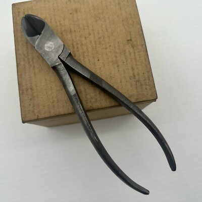 Vintage Early EA Berg Eskilstuna Sweden Diagonal Cutting Nippers Pliers Good 7 
