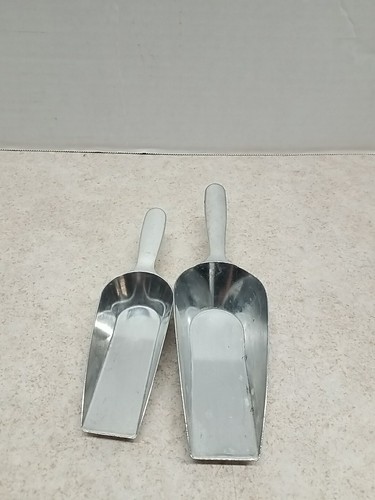 VTG Measuring Scoops Cast Aluminum Set of 2 Farmhouse Kitchen Cottage