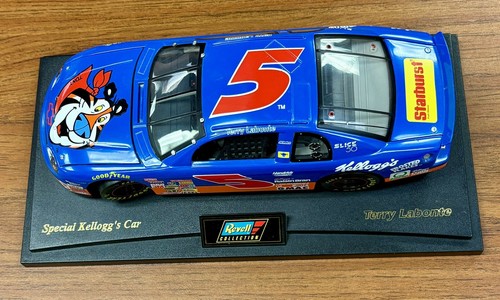 Free Shipping 1997 Revell NASCAR #5 Terry LaBonte Kellogg’s Frosted Flakes 1:18 - Picture 2 of 5
