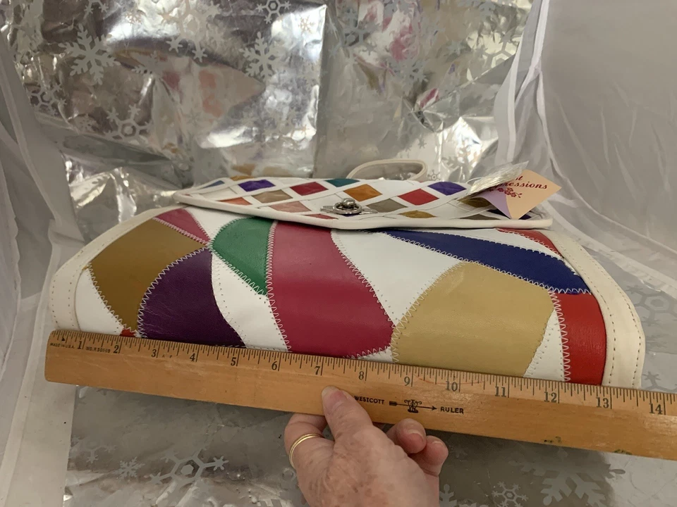 ❤️Cartera vintage MCM "Primeras impresiones" - blanca arco iris geométrica nueva con etiquetas Foto 4 de 4