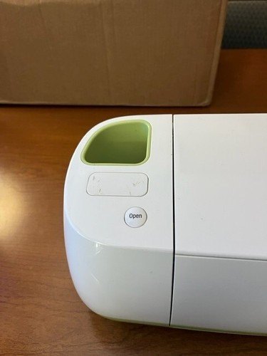 Cricut Explore One Electronic Cutting Machine - CXPL001 - NEEDS POWER CORD - Picture 3 of 5