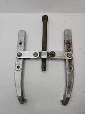 Vintage OTC Owantonna Tool Co Reversible Gear Puller No. 1002-L | Made In USA 