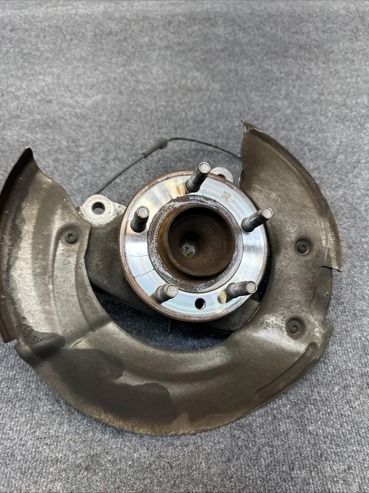 Jaguar XE 2017-2020 AWD conductor izquierdo husillo delantero buje de nudillo OEM Foto 2 de 4