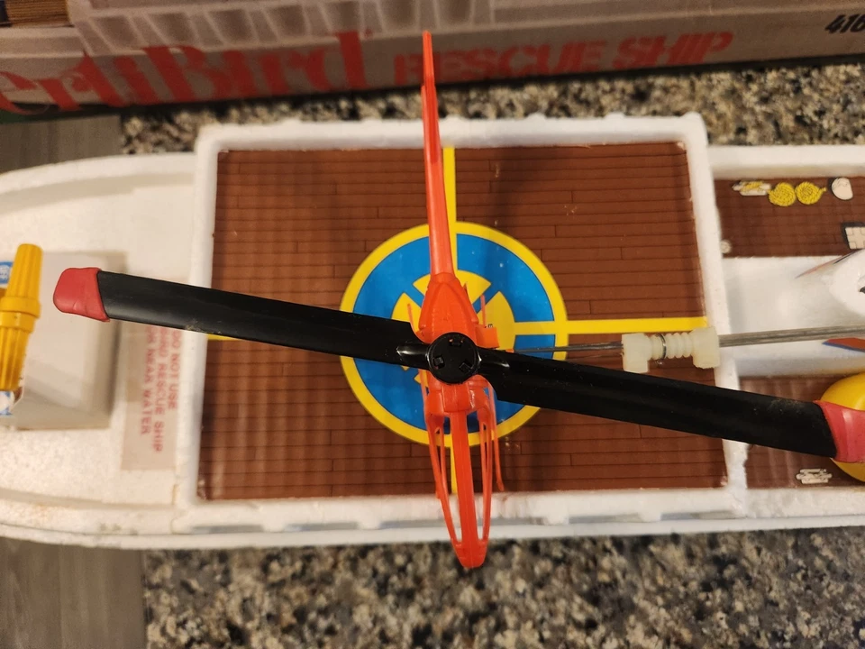 老式罕见 1973 年美泰 VERTIBIRD 救援船套装海岸警卫清洁 — 第 3/4 张图片