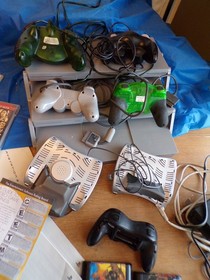 Lot Miscellaneous Nintendo/XBox/PS3/Sega Stuff: controllers/games/cords-NOT TEST
