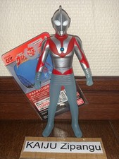2025 Ultra Hero Series 5 1/2" Original Ultraman Figure Type B Teleportation ver